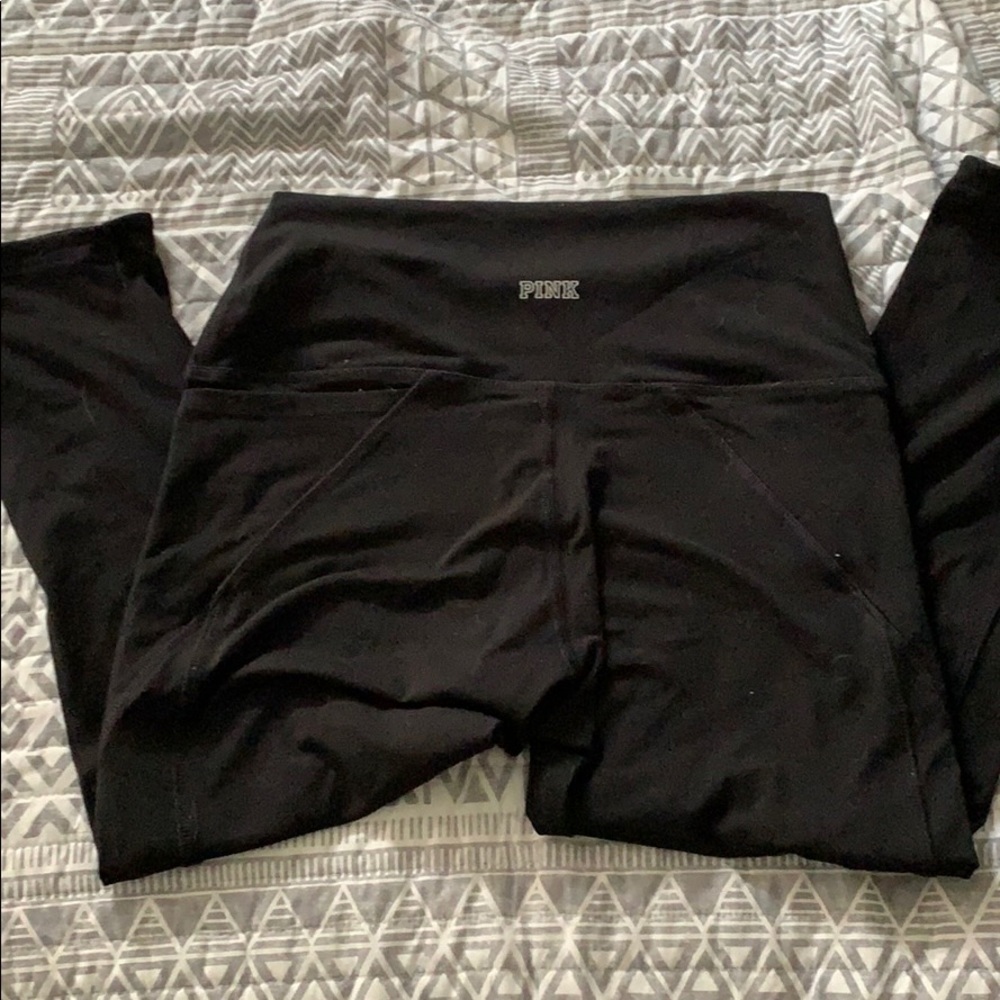 VICTORIA'S SECRET PINK CROP PANTS